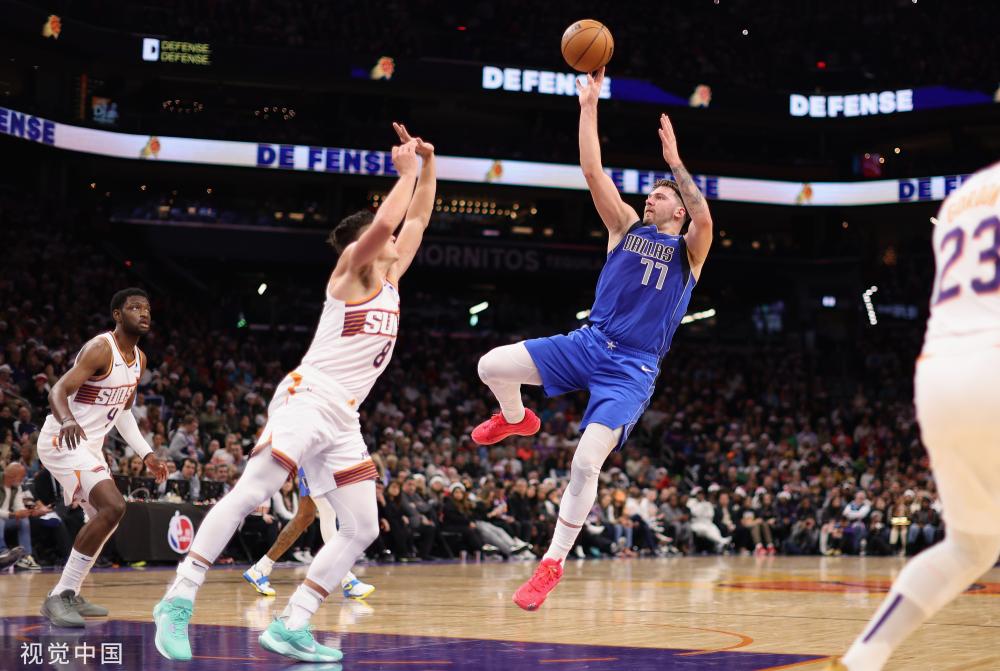 并试图避开 并试图避开