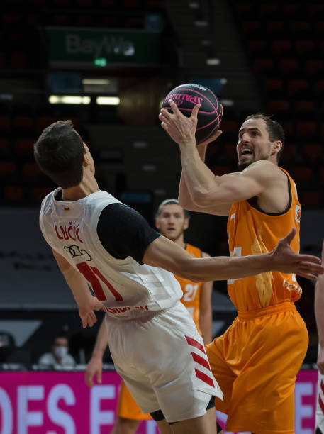 往往会在赛 往往会在赛