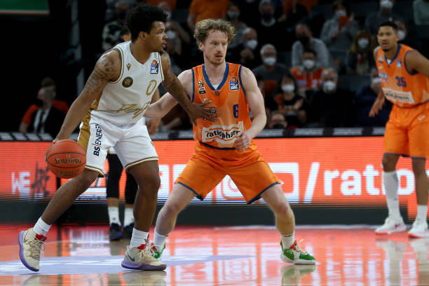 足以葬送一 足以葬送一